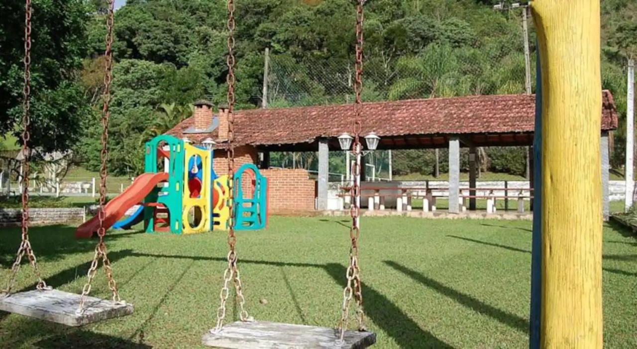Agradável Flat - Cavalinho Branco - Águas De Lindóia Apartamento Exterior foto