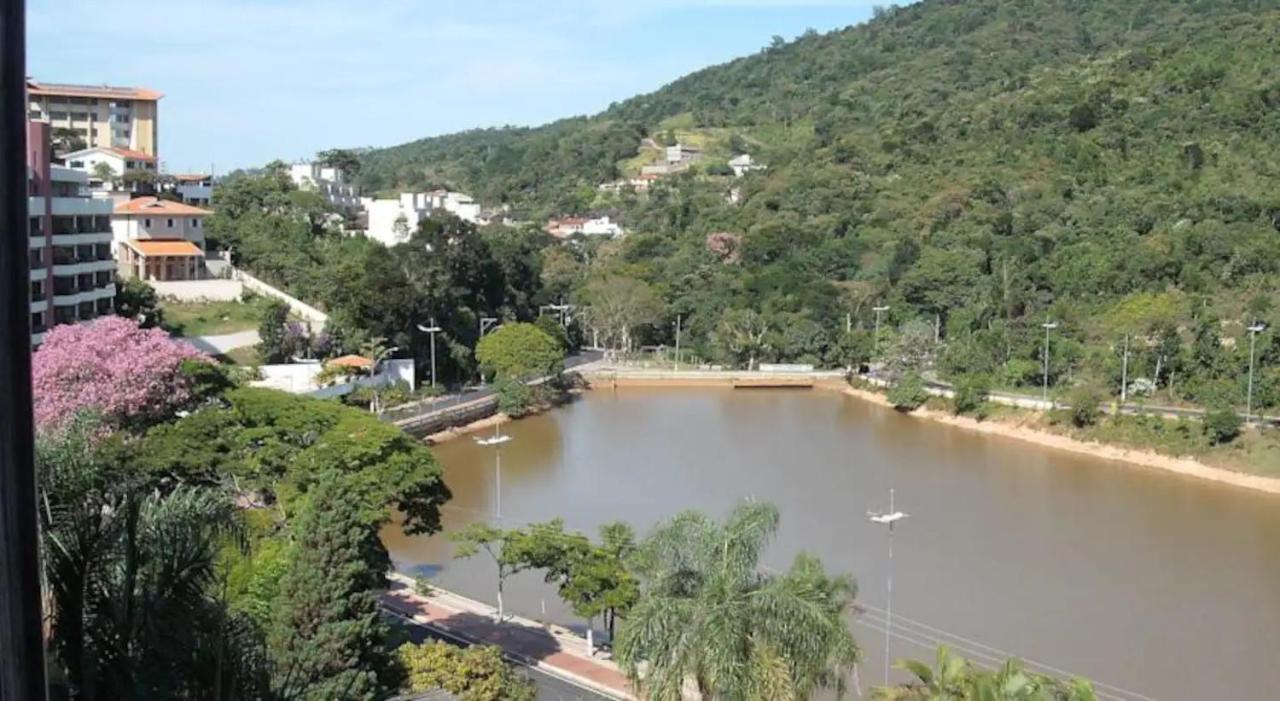 Agradável Flat - Cavalinho Branco - Águas De Lindóia Apartamento Exterior foto